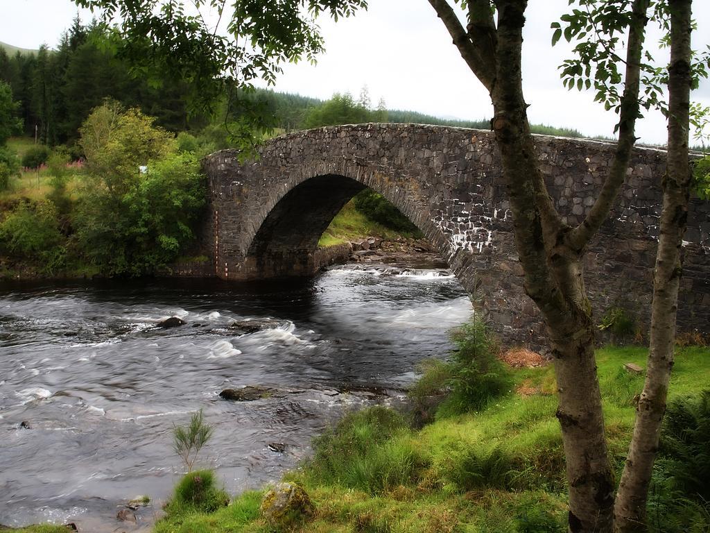 Bridge Of Orchy Hotel Bagian luar foto